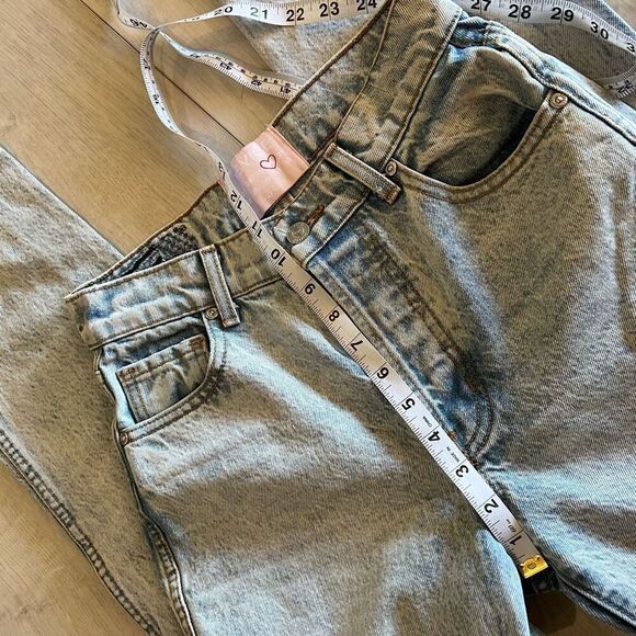 Revice women’s distress jeans size 26 - Picture 7 of 10